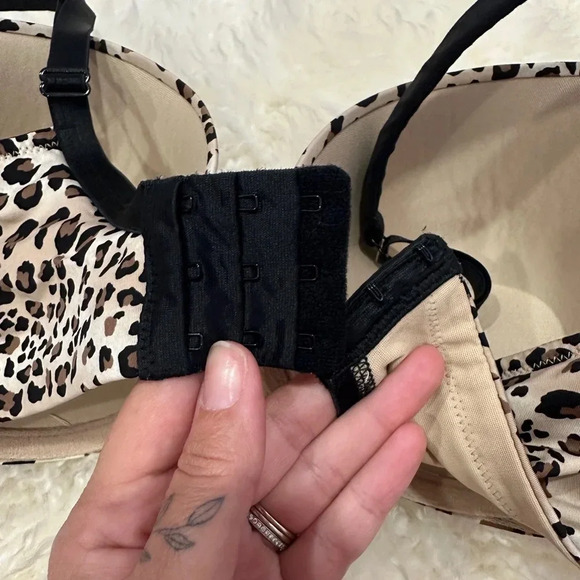 Cacique Leopard Print Bra | 38DDD - Picture 3 of 6